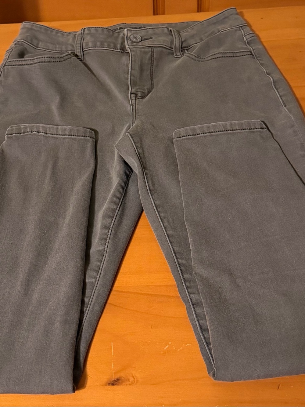 Maurices Skinny Jeans in Gray